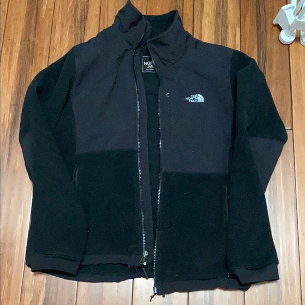North Face Denali Jacket -READ
